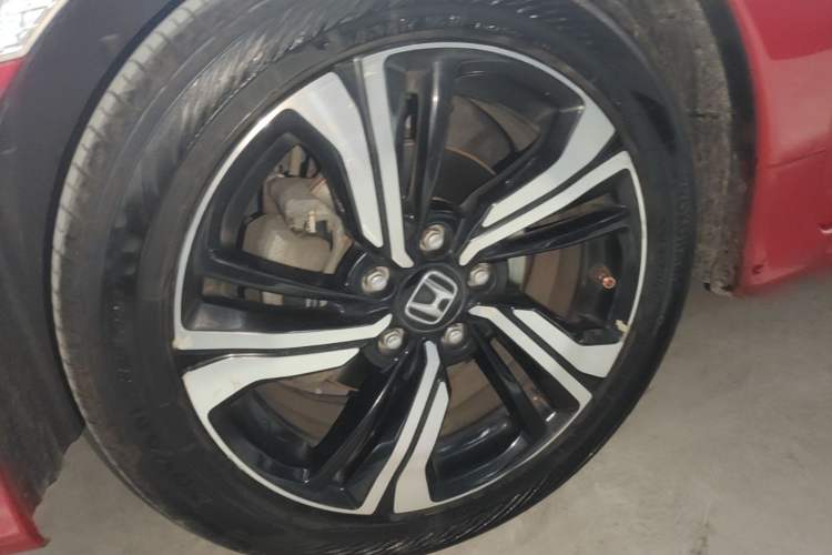 Used Honda Civic 2016 220TURBO CVT Prestige Edition Left Front Wheel Hub