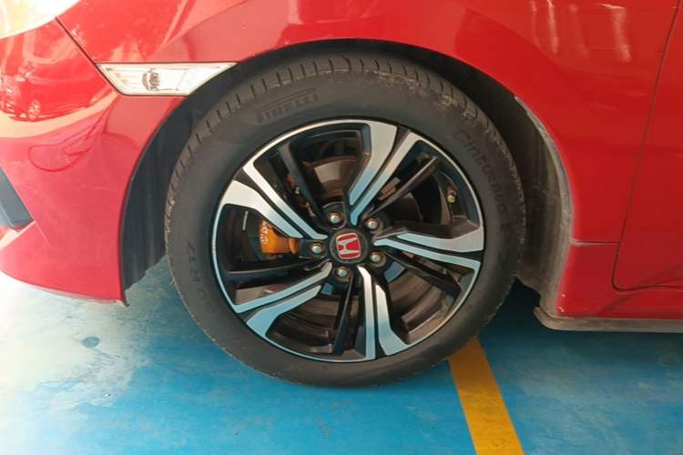 Used Honda Civic 2016 220TURBO CVT Prestige Edition Left Front Wheel Hub