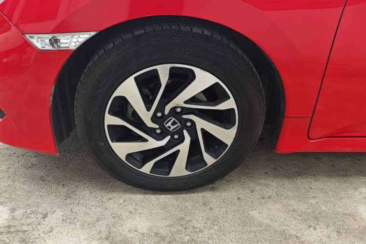 Used Honda Civic 2016 220TURBO CVT Luxury Edition Left Front Wheel Hub