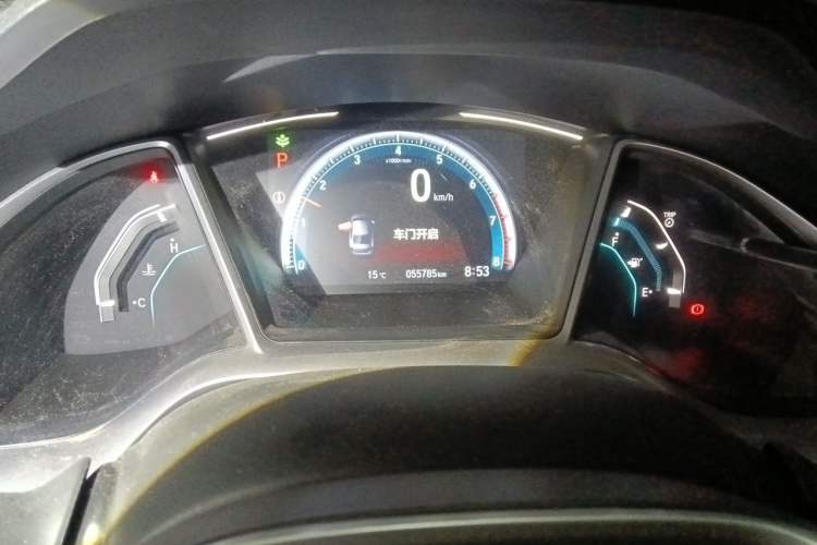 Used Honda Civic 2016 220TURBO CVT Luxury Edition Odometer Close Up