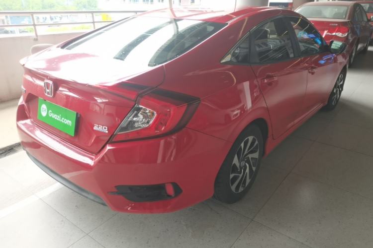 Used Honda Civic 2016 220TURBO CVT Luxury Edition Rear Right 45 Deg