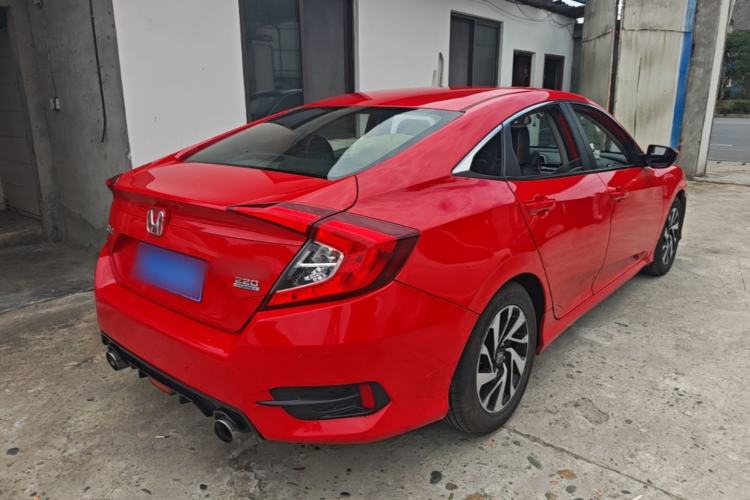 Used Honda Civic 2016 220TURBO CVT Luxury Edition Rear Right 45 Deg