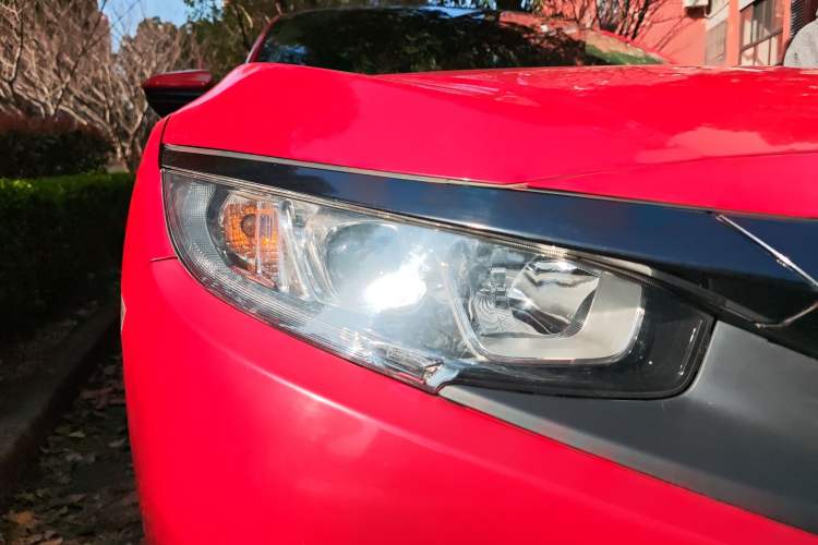 Used Honda Civic 2016 220TURBO CVT Luxury Edition Right Front Headlight