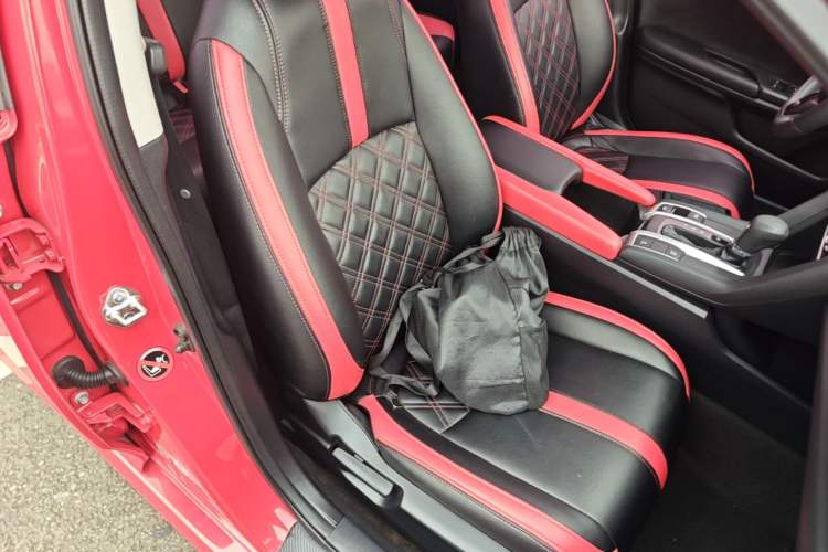 Used Honda Civic 2016 180TURBO CVT Comfort Version Right Front Seat