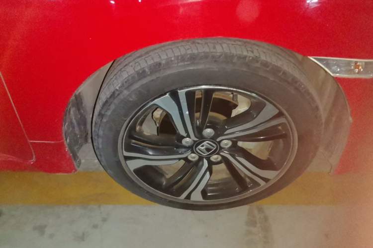 Used Honda Civic 2016 220TURBO CVT Prestige Edition Right Front Wheel Hub