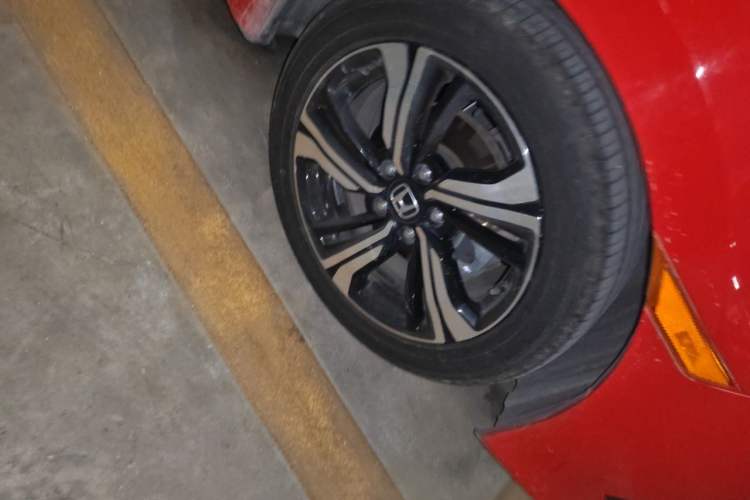 Used Honda Civic 2016 220TURBO CVT Prestige Edition Right Front Wheel Hub