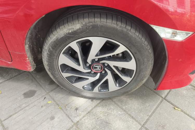 Used Honda Civic 2016 220TURBO CVT Luxury Edition Right Front Wheel Hub
