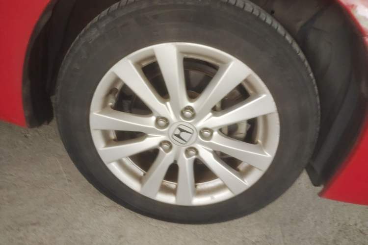 Used Honda Civic 2016 1.8L Automatic Comfort Version Right Front Wheel Hub