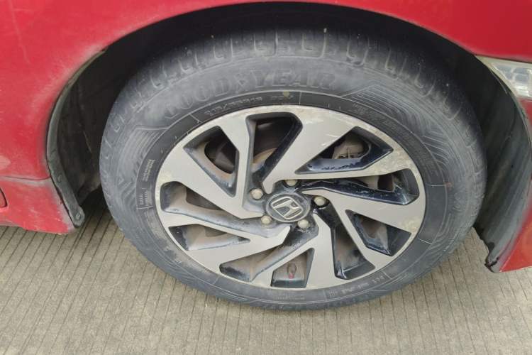 Used Honda Civic 2016 220TURBO CVT Luxury Edition Right Front Wheel Hub