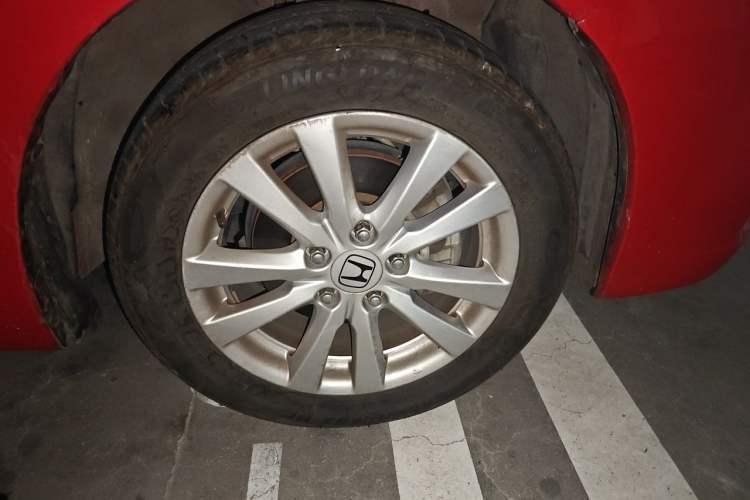 Used Honda Civic 2016 1.8L Automatic Comfort Version Right Front Wheel Hub