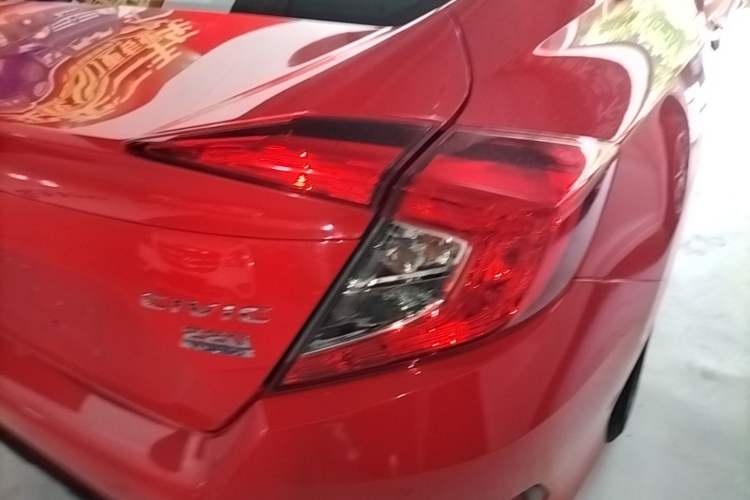 Used Honda Civic 2016 220TURBO CVT Luxury Edition Right Rear Taillight