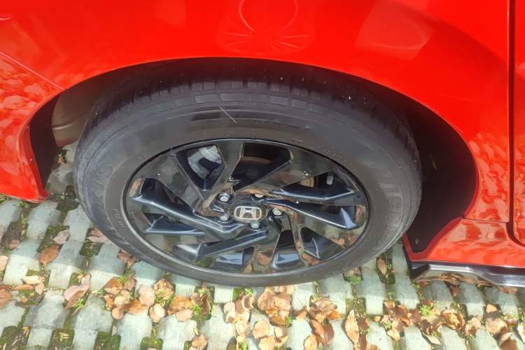 Used Honda Civic 2016 220TURBO CVT Luxury Edition Right Rear Wheel Hub