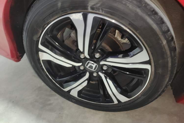 Used Honda Civic 2016 220TURBO CVT Prestige Edition Right Rear Wheel Hub