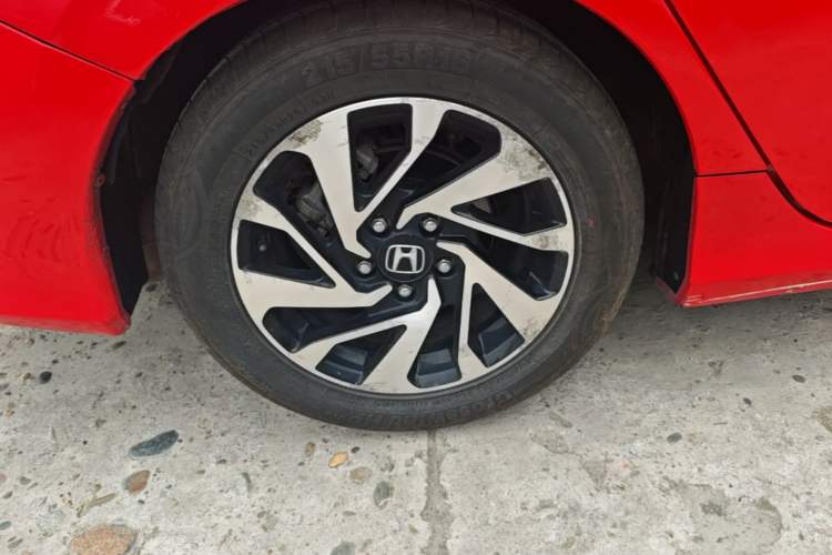 Used Honda Civic 2016 220TURBO CVT Luxury Edition Right Rear Wheel Hub
