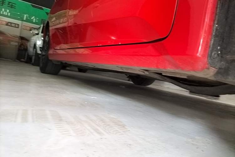 Used Honda Civic 2016 220TURBO CVT Luxury Edition Right Side Sill