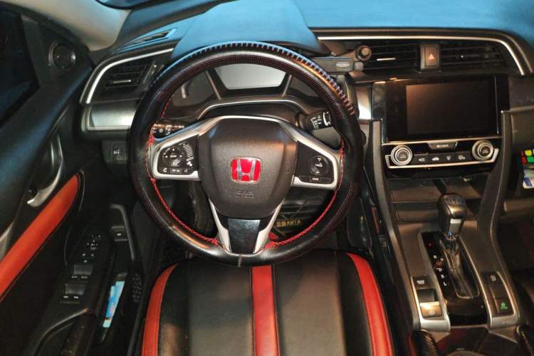 Used Honda Civic 2016 220TURBO CVT Luxury Edition Steering Wheel