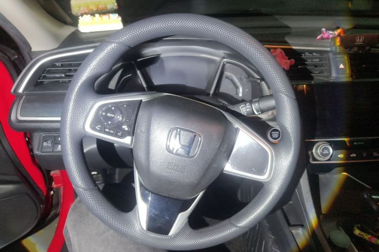 Used Honda Civic 2016 220TURBO CVT Luxury Edition Steering Wheel