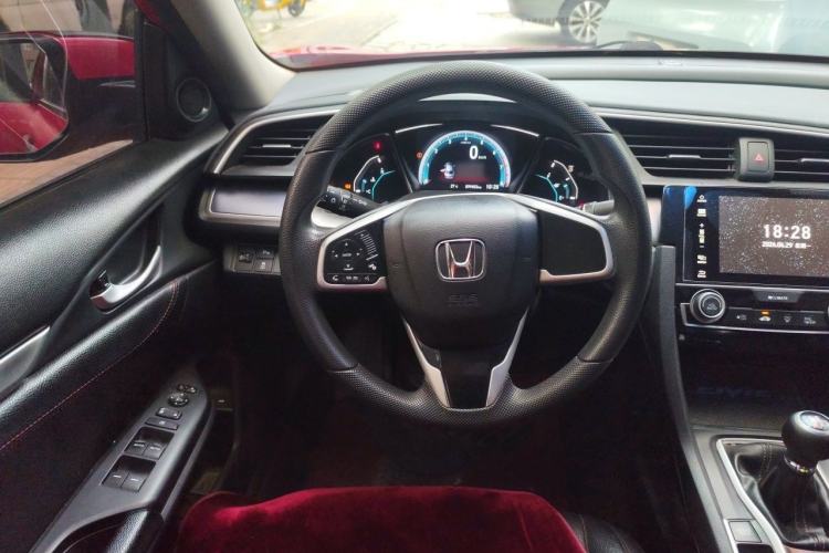 Used Honda Civic 2016 220TURBO Manual Luxury Edition Steering Wheel