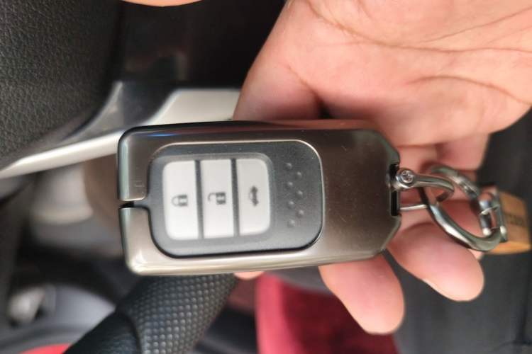 Used Honda Civic 2016 220TURBO Manual Luxury Edition Vehicle Key