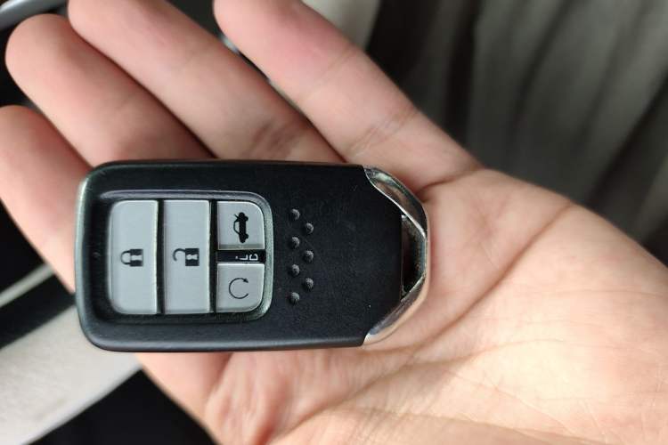Used Honda Civic 2016 220TURBO CVT Luxury Edition Vehicle Key