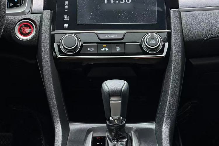 Used Honda Civic 2016 220TURBO CVT Luxury Edition Audio And AC Panel
