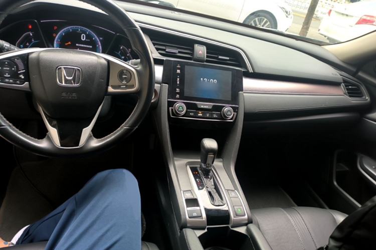 Used Honda Civic 2016 220TURBO CVT Prestige Edition Center Console