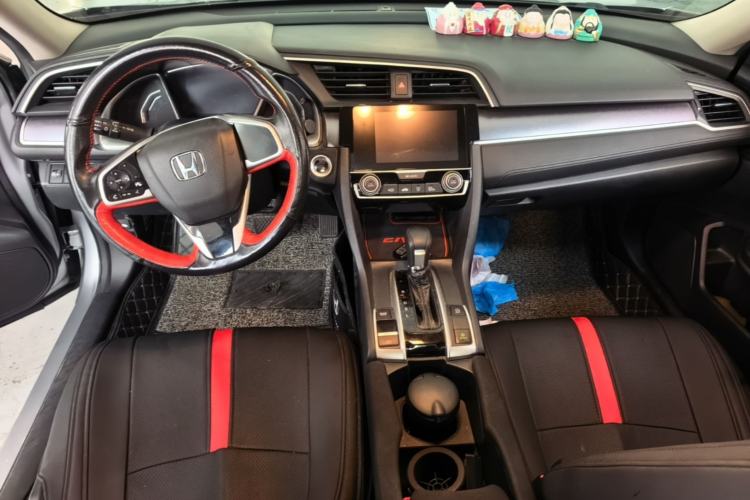 Used Honda Civic 2016 220TURBO CVT Luxury Edition Center Console