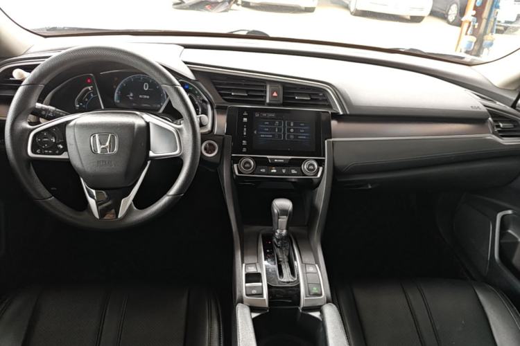 Used Honda Civic 2016 220TURBO CVT Luxury Edition Center Console