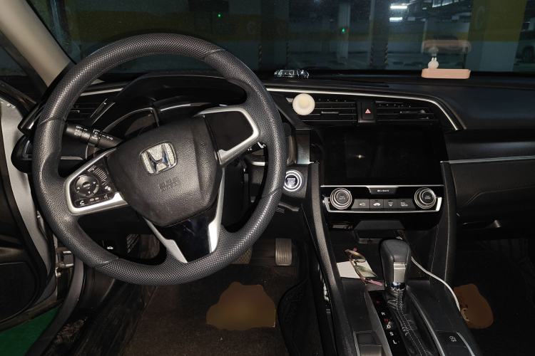 Used Honda Civic 2016 220TURBO CVT Luxury Edition Center Console