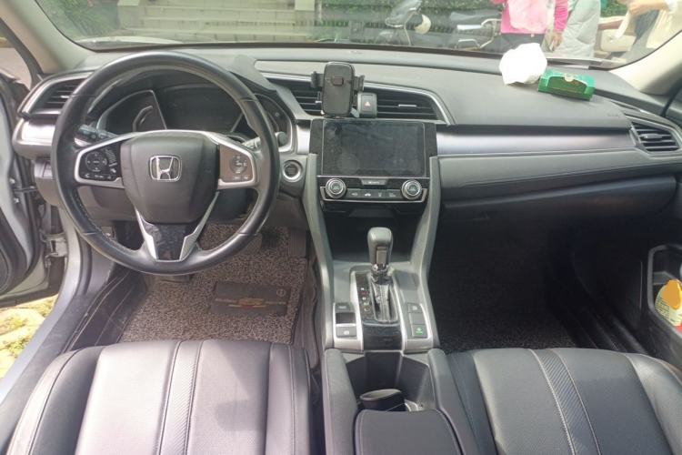 Used Honda Civic 2016 220TURBO CVT Prestige Edition Center Console