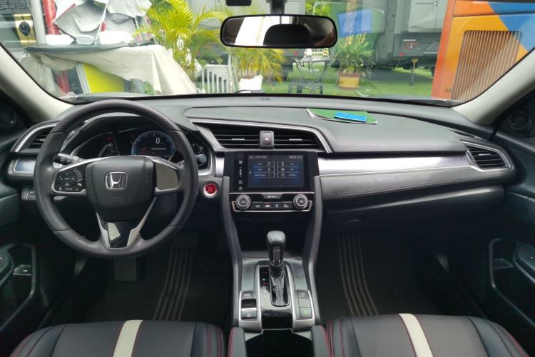 Used Honda Civic 2016 220TURBO CVT Luxury Edition Center Console