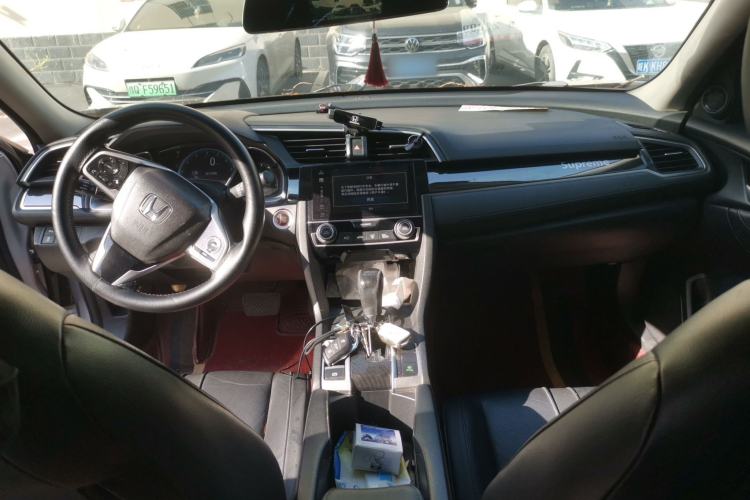Used Honda Civic 2016 220TURBO CVT Prestige Edition Center Console