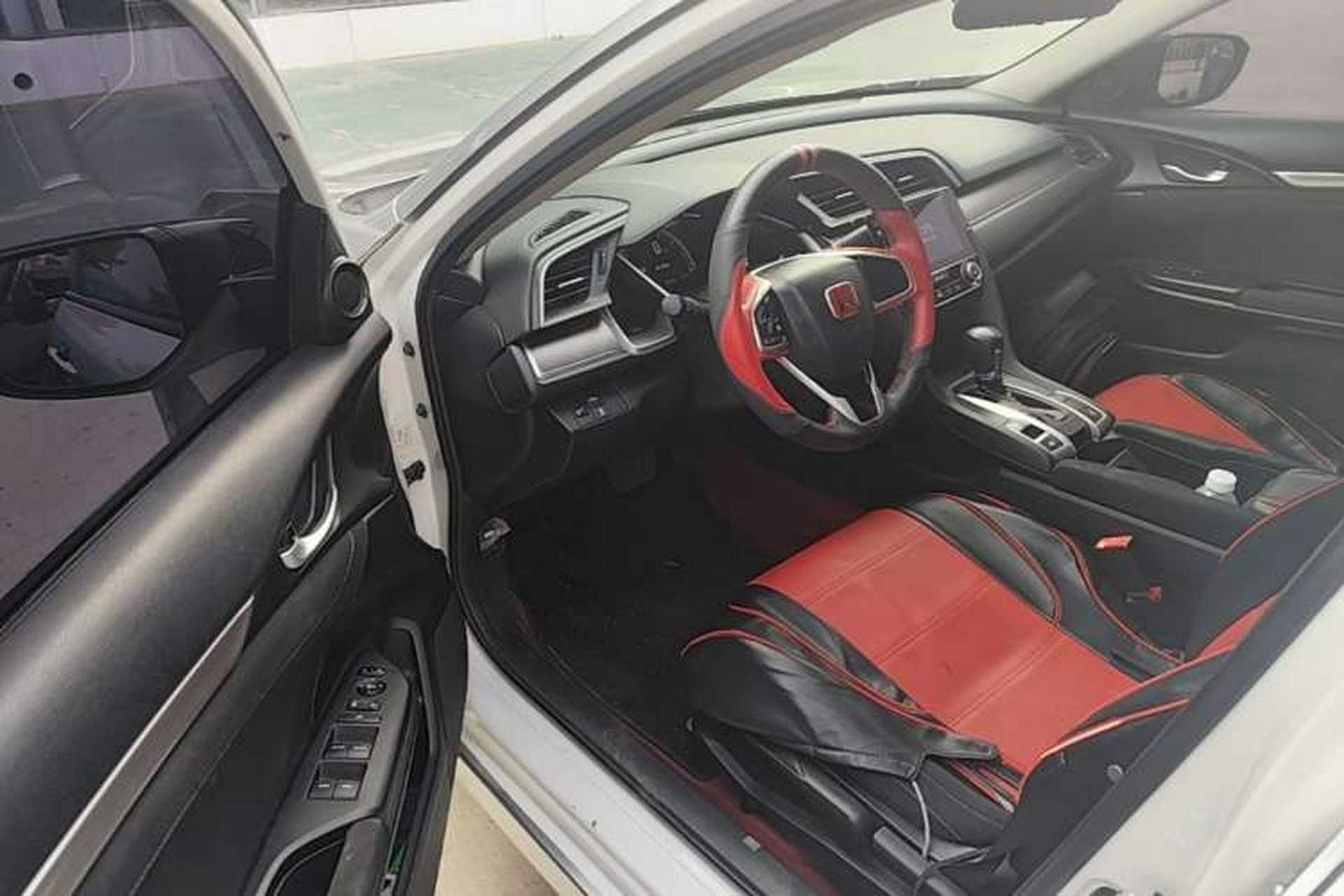Used Honda Civic 2016 220TURBO CVT Luxury Edition Driver Seat