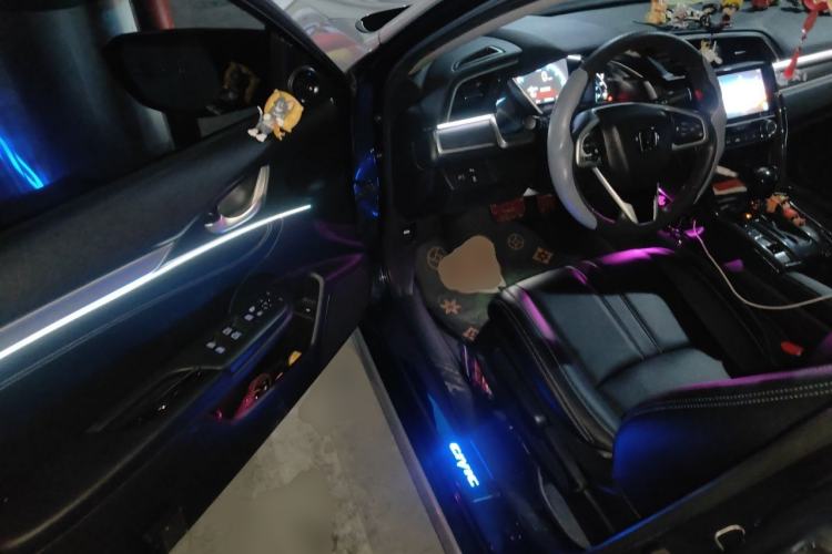 Used Honda Civic 2016 220TURBO CVT Luxury Edition Driver Seat