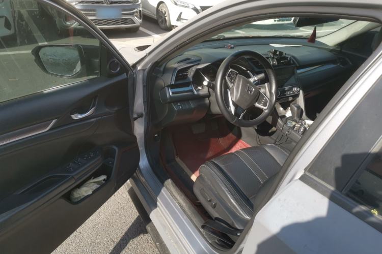 Used Honda Civic 2016 220TURBO CVT Prestige Edition Driver Seat