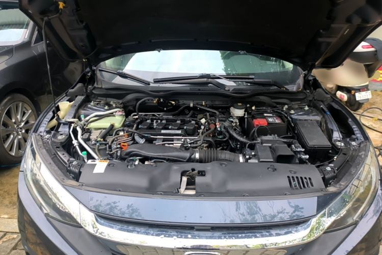 Used Honda Civic 2016 220TURBO CVT Prestige Edition Engine Bay