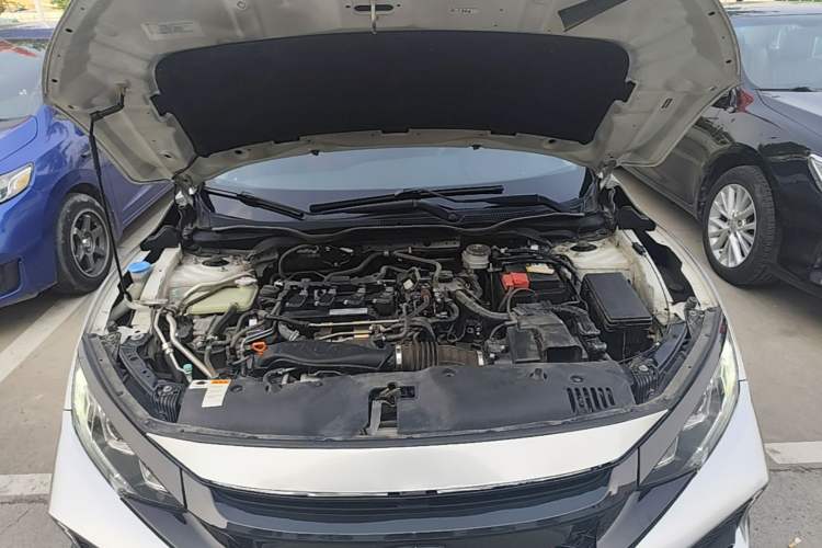 Used Honda Civic 2016 220TURBO CVT Luxury Edition Engine Bay