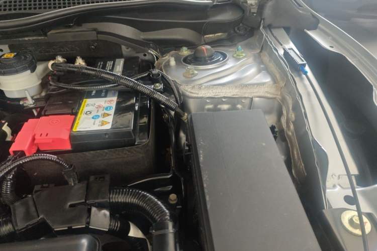 Used Honda Civic 2016 220TURBO CVT Luxury Edition Engine Bay Left