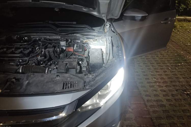 Used Honda Civic 2016 220TURBO CVT Luxury Edition Engine Bay Left