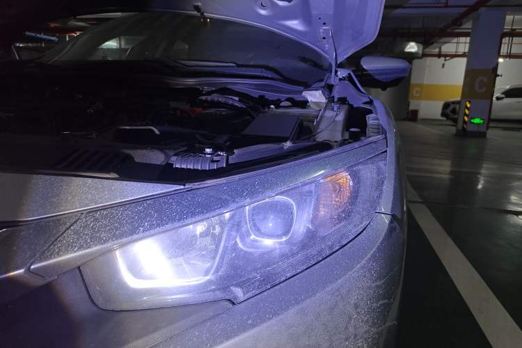 Used Honda Civic 2016 220TURBO CVT Luxury Edition Engine Bay Left