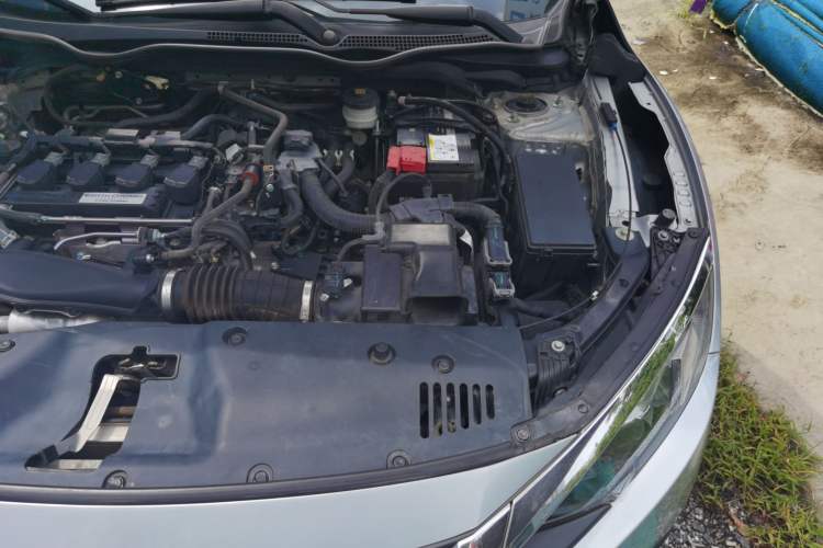 Used Honda Civic 2016 220TURBO CVT Luxury Edition Engine Bay Left