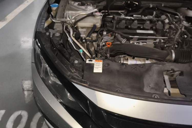 Used Honda Civic 2016 220TURBO CVT Luxury Edition Engine Bay Right