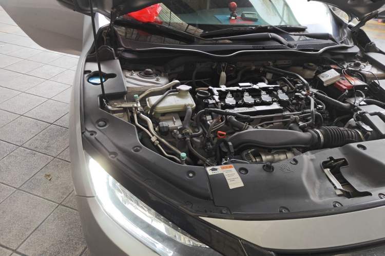 Used Honda Civic 2016 220TURBO CVT Prestige Edition Engine Bay Right