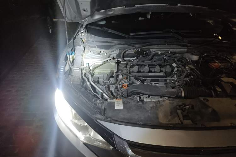 Used Honda Civic 2016 220TURBO CVT Luxury Edition Engine Bay Right