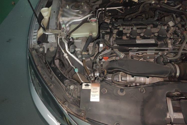 Used Honda Civic 2016 220TURBO CVT Luxury Edition Engine Bay Right
