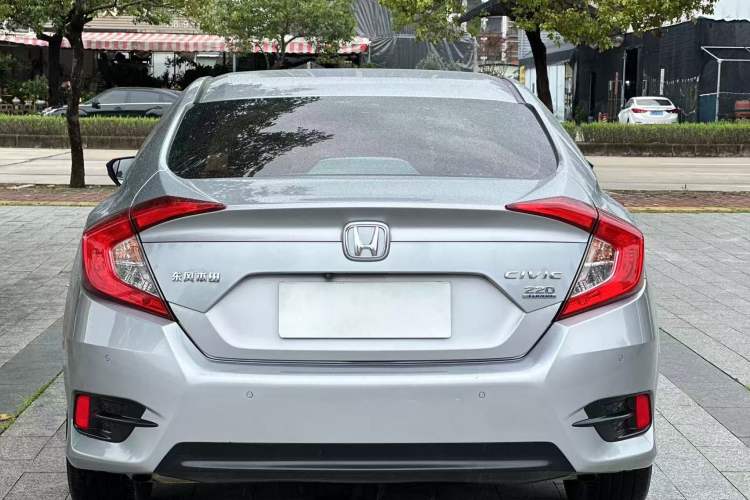 Used Honda Civic 2016 220TURBO CVT Luxury Edition Exterior 4