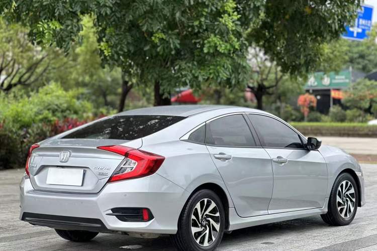 Used Honda Civic 2016 220TURBO CVT Luxury Edition Exterior 5