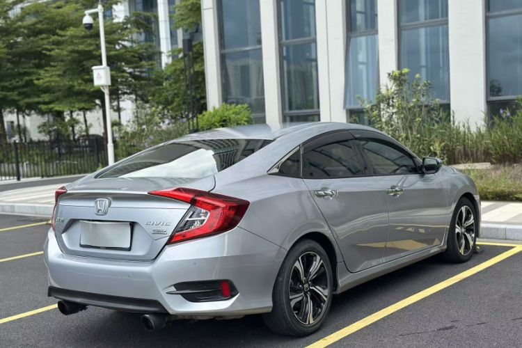Used Honda Civic 2016 220TURBO CVT Prestige Edition Exterior 8