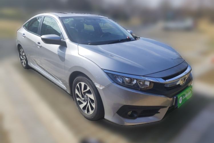 Used Honda Civic 2016 220TURBO Manual Luxury Edition Front Right 45 Deg