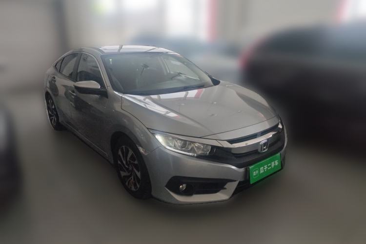 Used Honda Civic 2016 220TURBO CVT Luxury Edition Front Right 45 Deg